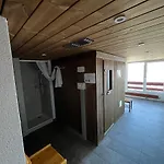 Cosy For 5 Near Lift, Hameau D2 דירה
