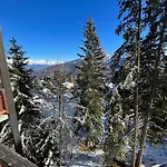 Cosy For 5 Near Lift, Hameau D2 דירה