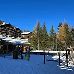 דירה Cosy For 5 Near Lift, Hameau D2 *