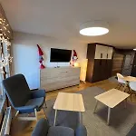 Апартаменты Cosy For 5 Near Lift, Hameau D2 *
