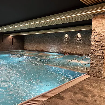 Apartmán Cosy For 5 Near Lift, Hameau D2 *