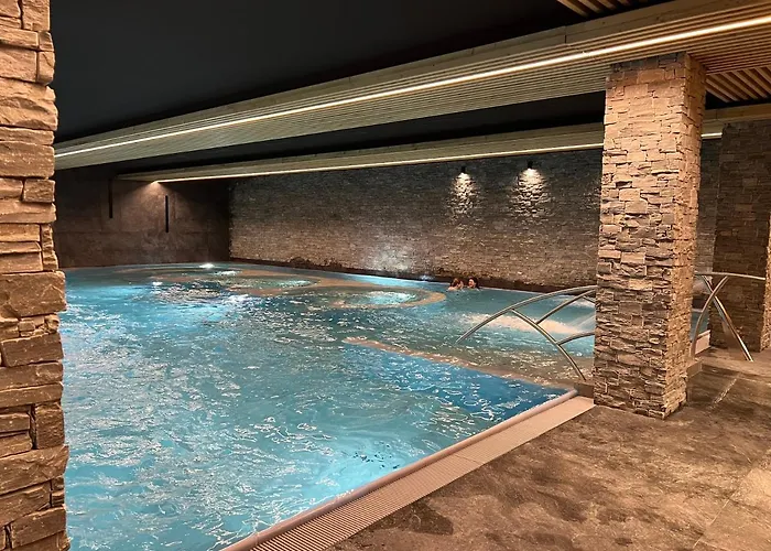 Lägenhet Cosy For 5 Near Lift, Hameau D2 *