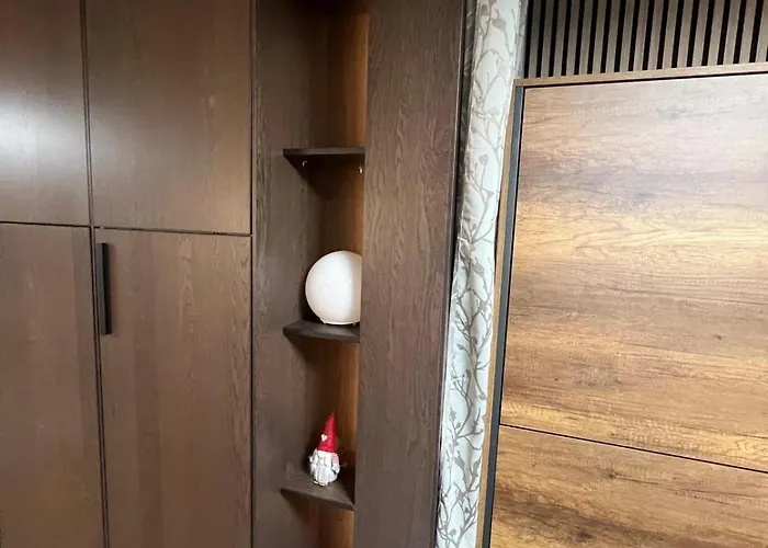 Lägenhet Cosy For 5 Near Lift, Hameau D2